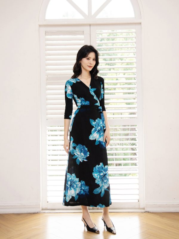 Black Long Bold Blue Floral Wrap Dress - 图片 11
