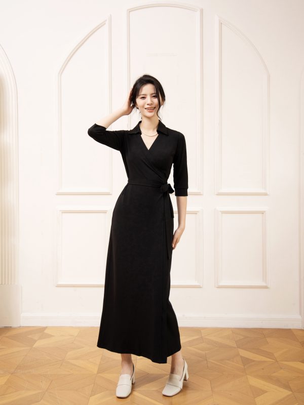 A23007B – Signature Black Wrap Dress with Collar - 图片 6