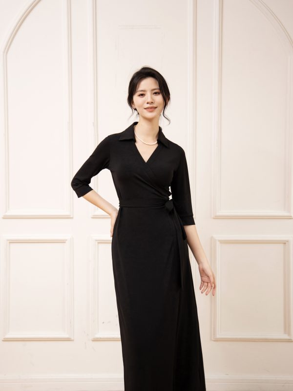 A23007B – Signature Black Wrap Dress with Collar - 图片 8