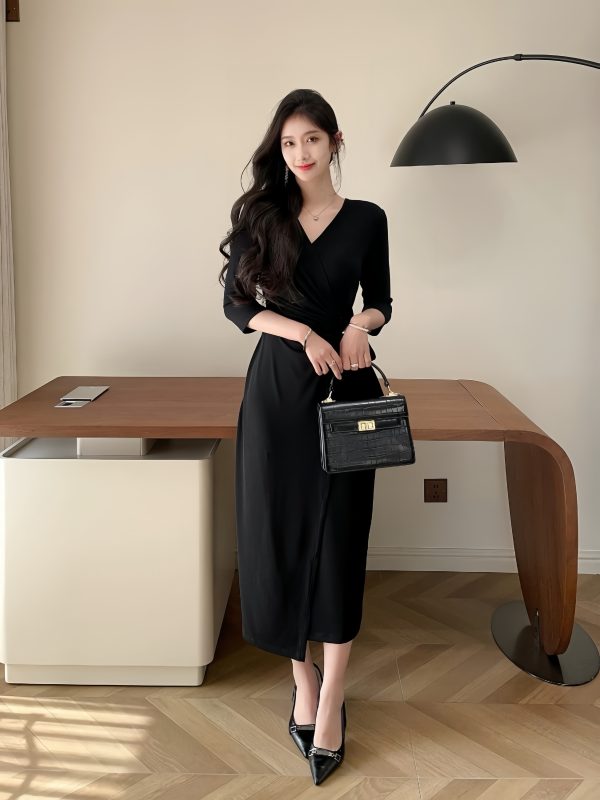 A23007 – Collarless Black Long Wrap Dress - 图片 4